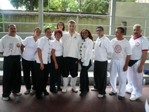 maestro-lee-chi-way-con-soledad-y-otros-profesores